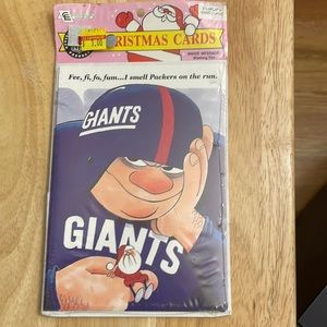 Free in a bundle: Giants Christmas cards. 5.